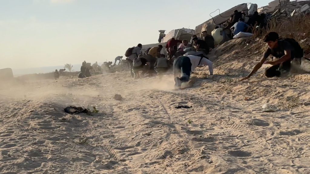 camp distribution aide Gaza