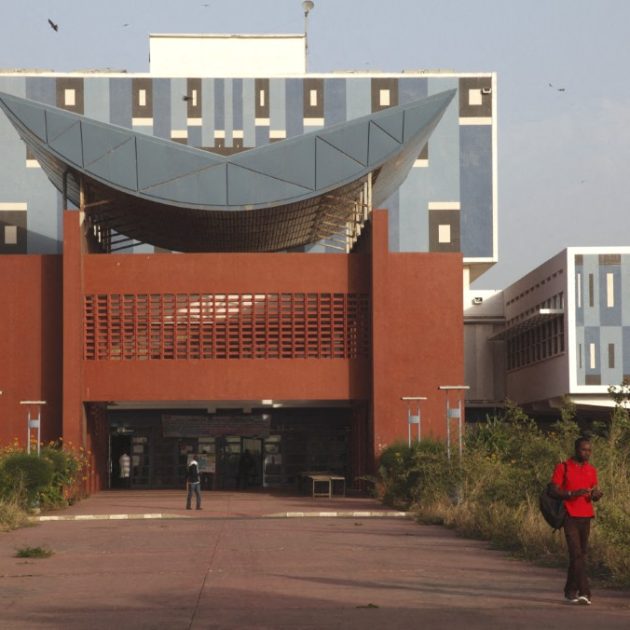 Senegal, Dakar, Cheikh Anta Diop University, library (Photo by Nicolas Thibaut / Photononstop via AFP)