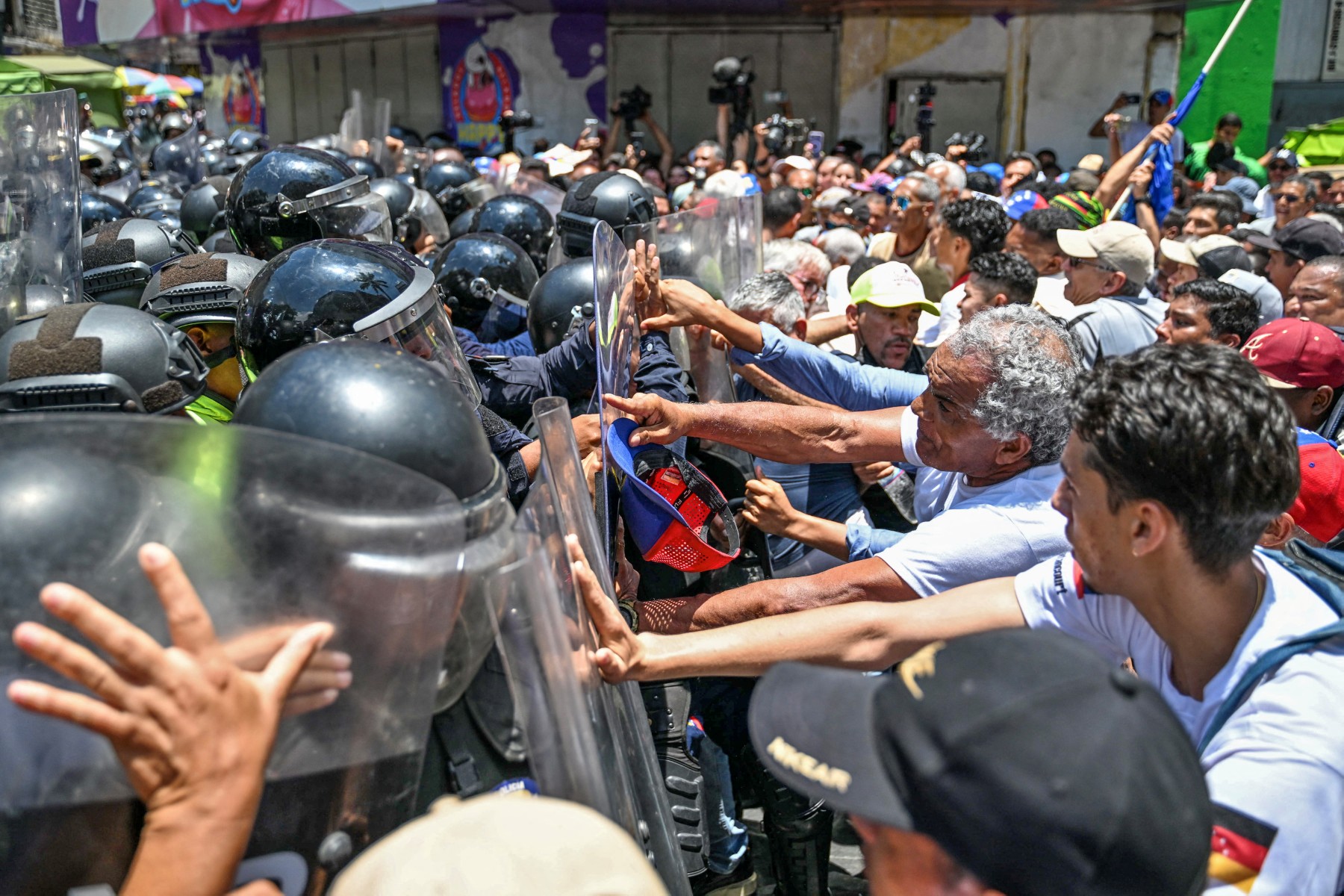 L’extrême droite putschiste souhaite accélérer le plan de Rubio pour le Venezuela